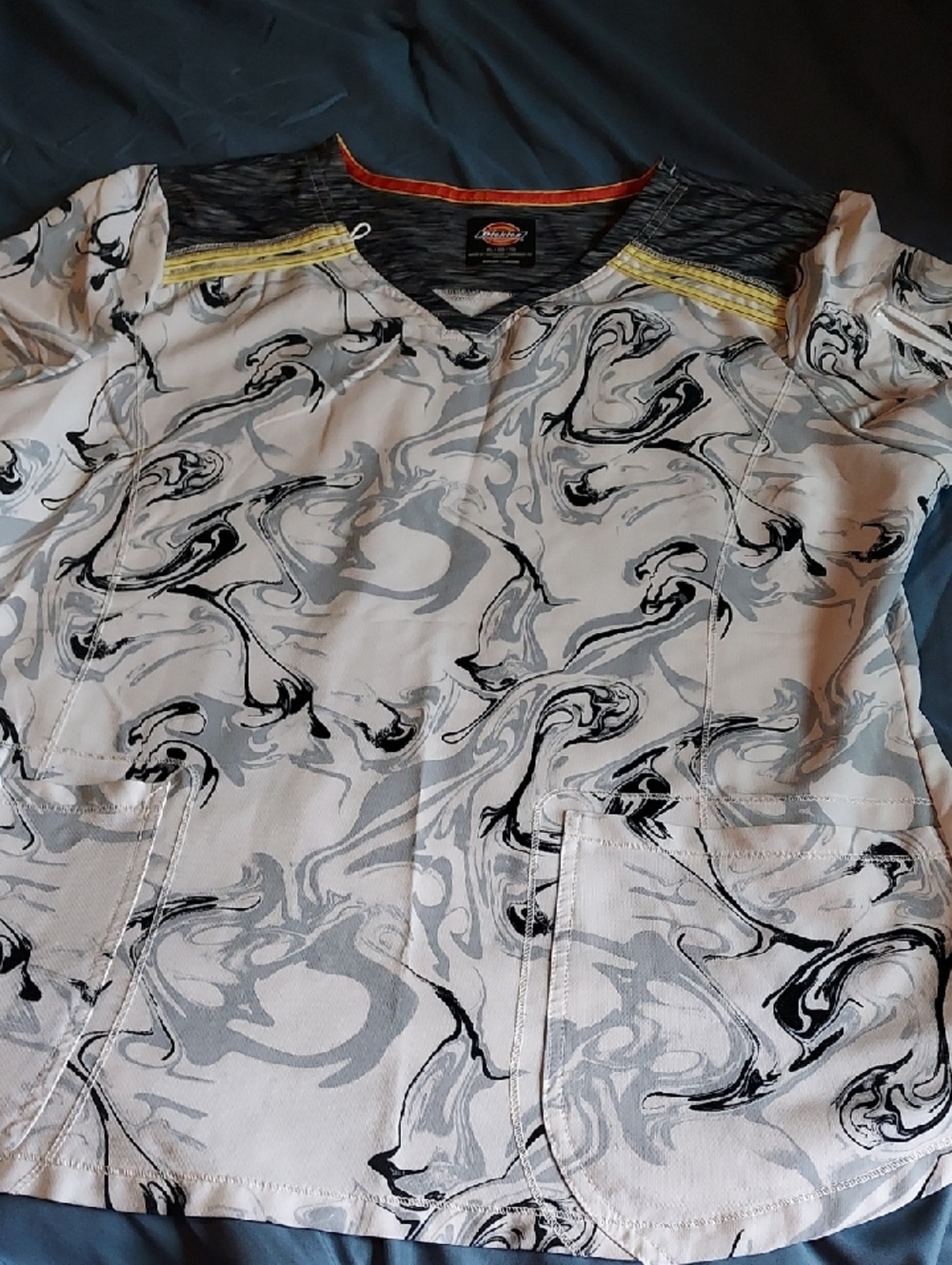Dickies Marble Print Medical Scrub Top in White & Gray